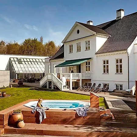 Comwell Borupgaard 4* Snekkersten