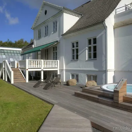 Hotel Comwell Borupgaard 4*